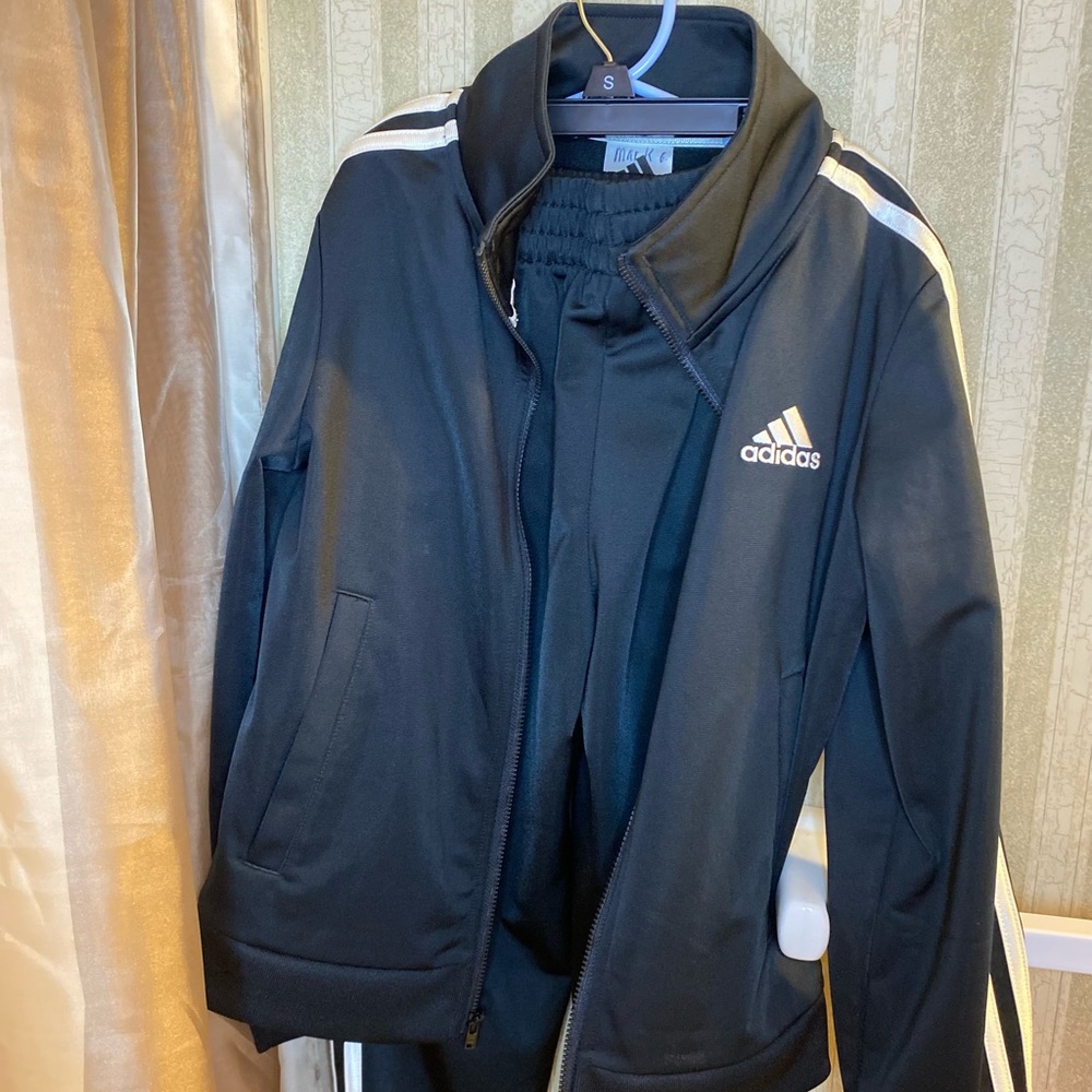 Adidas sweatsuit